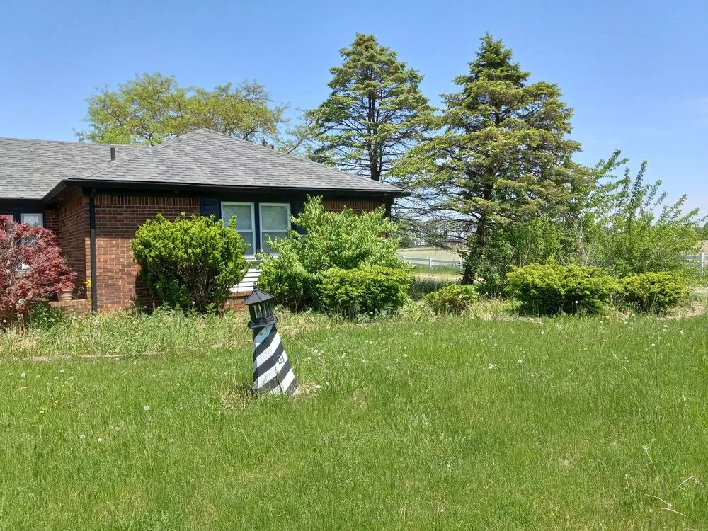 Trusted garden landscaping near you in Greenfield, IN by Bearforce Lawn Care