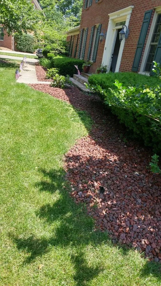 Local lawn care service in Lexington, KY - Bearin' Loads Hauling