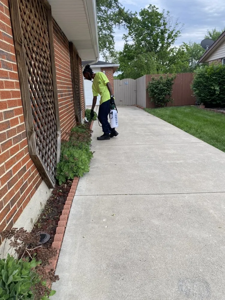 Reliable residential landscaping experts serving Dayton, OH - Bears Handyman Service