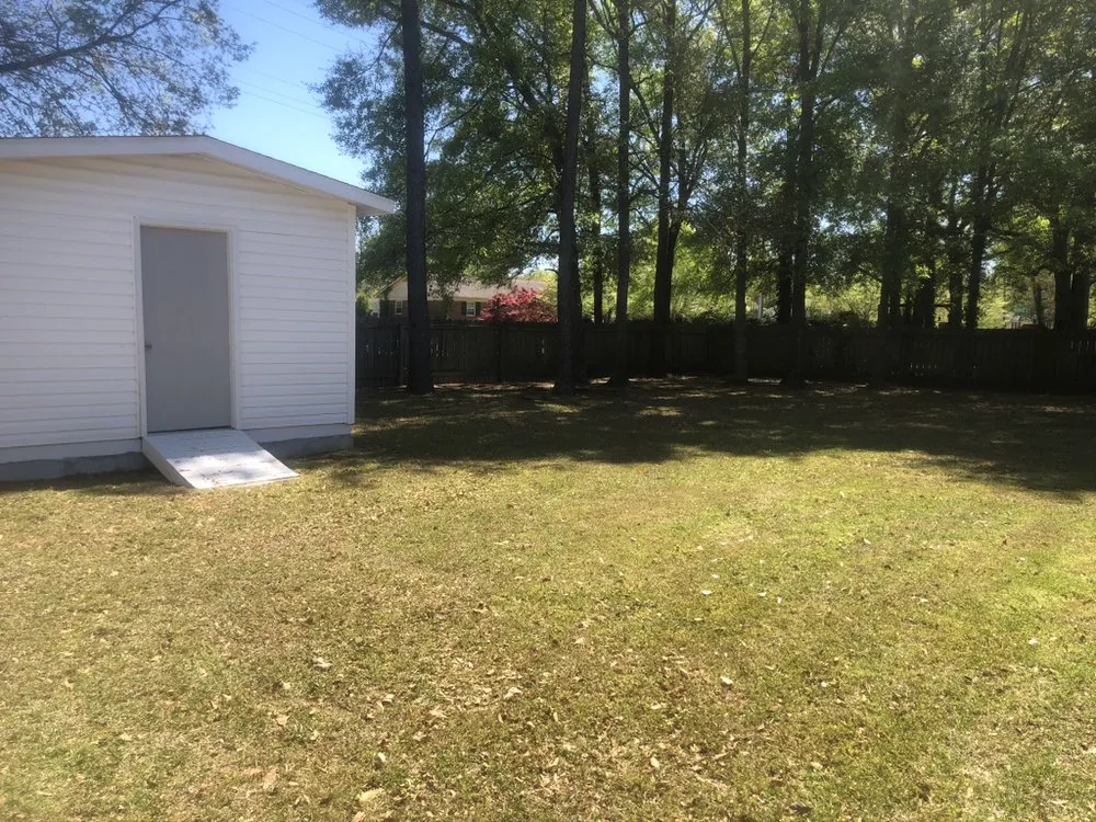 Top-rated lawn mowing service experts serving Darlington, SC - Bear's Landscaping