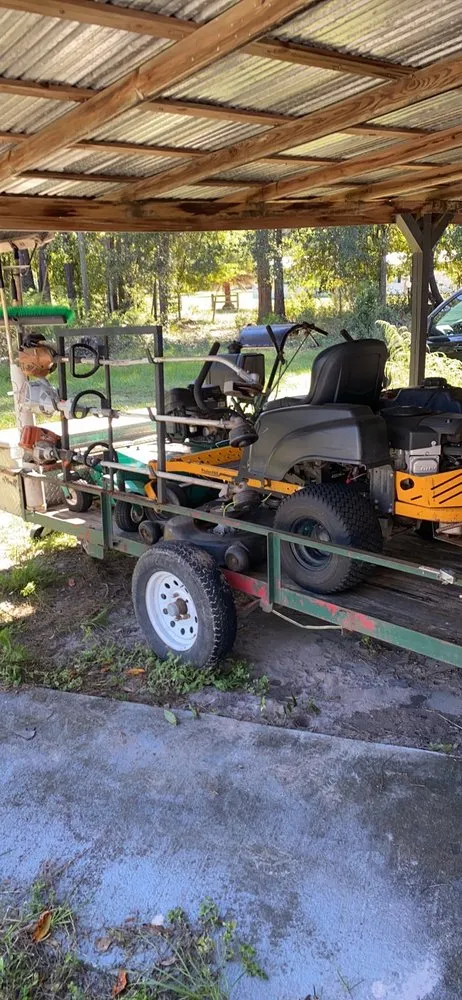 Local lawn mowing service with custom design across Middleburg, FL - Bears Lawn Care