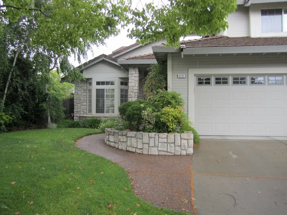 Local lawn mowing service for homes in Brentwood, CA by Bearscapes Nursery & Landscape