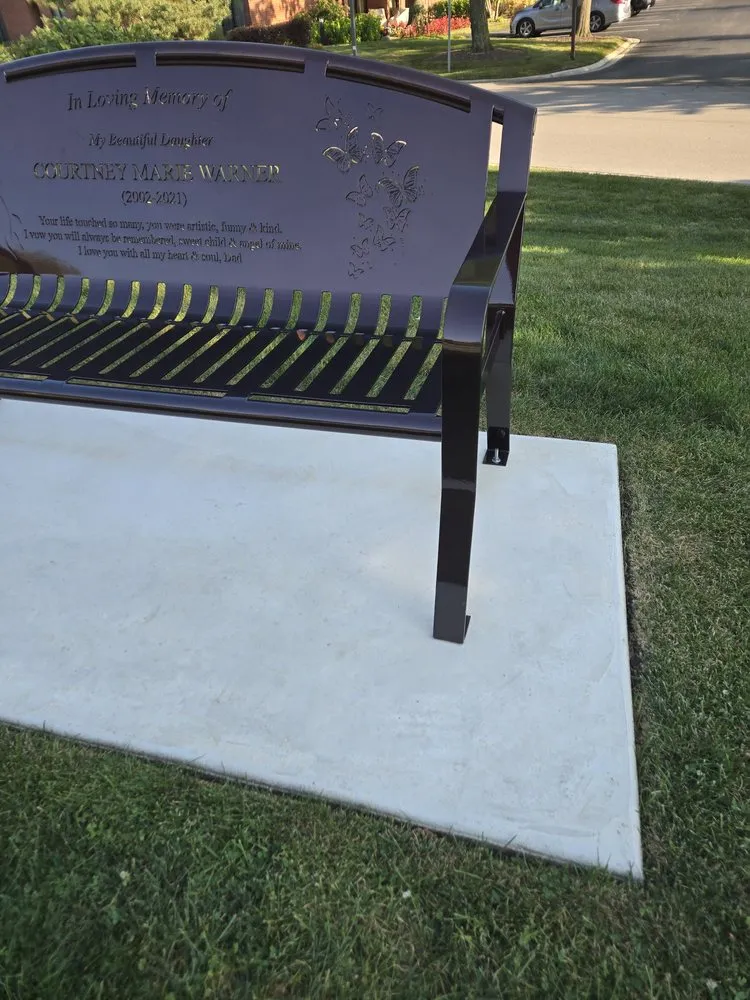 Expert lawn mowing service in Lockport, IL - Beary Landscaping