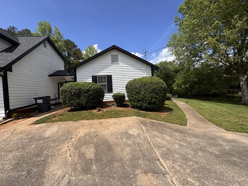 Local yard maintenance experts serving Clermont, GA - Beasley Landscaping