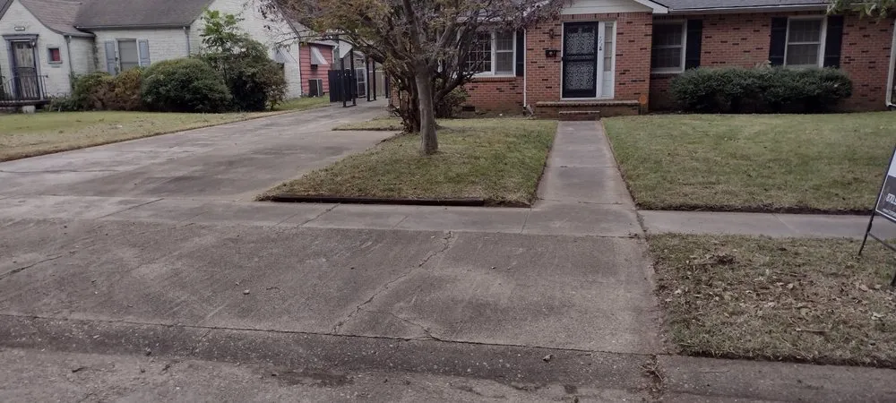 Top-rated residential landscaping with custom design in Blytheville, AR by Beast Mowers