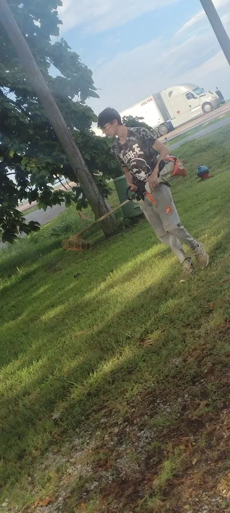 Expert garden landscaping in Blytheville, AR by Beast Mowers