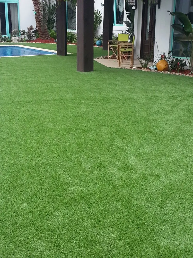 Top-rated lawn mowing service with custom design across Lafayette, LA - Beau Monde Landscape