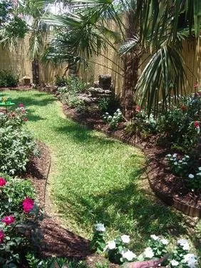 Professional residential landscaping in Lafayette, LA by Beau Monde Landscape