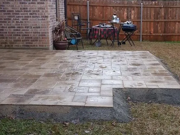 Trusted lawn care service in Lafayette, LA by Beau Monde Landscape