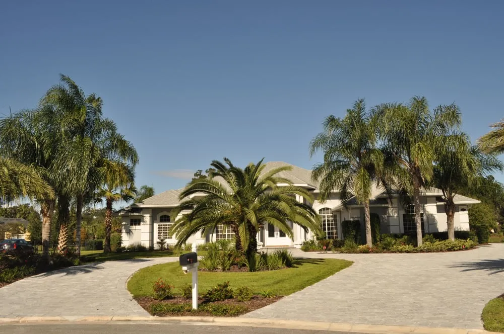 Reliable outdoor landscaping in Jacksonville, FL by Beautiful Blooms Landscaping