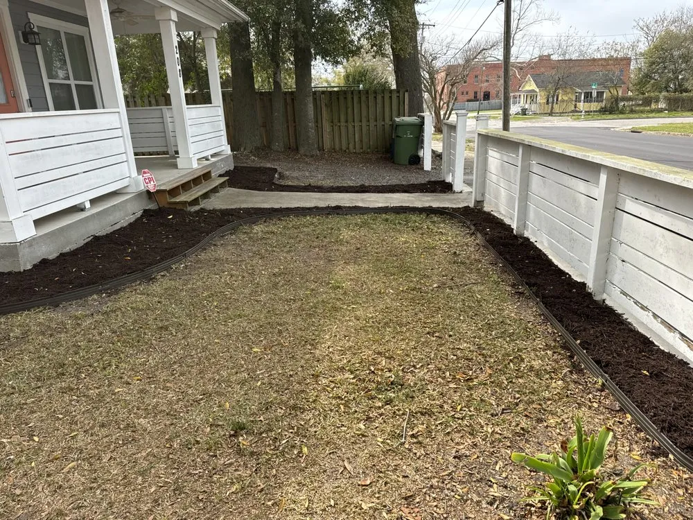 Top-rated lawn care service in Wilmington, NC by Beautiful Flower