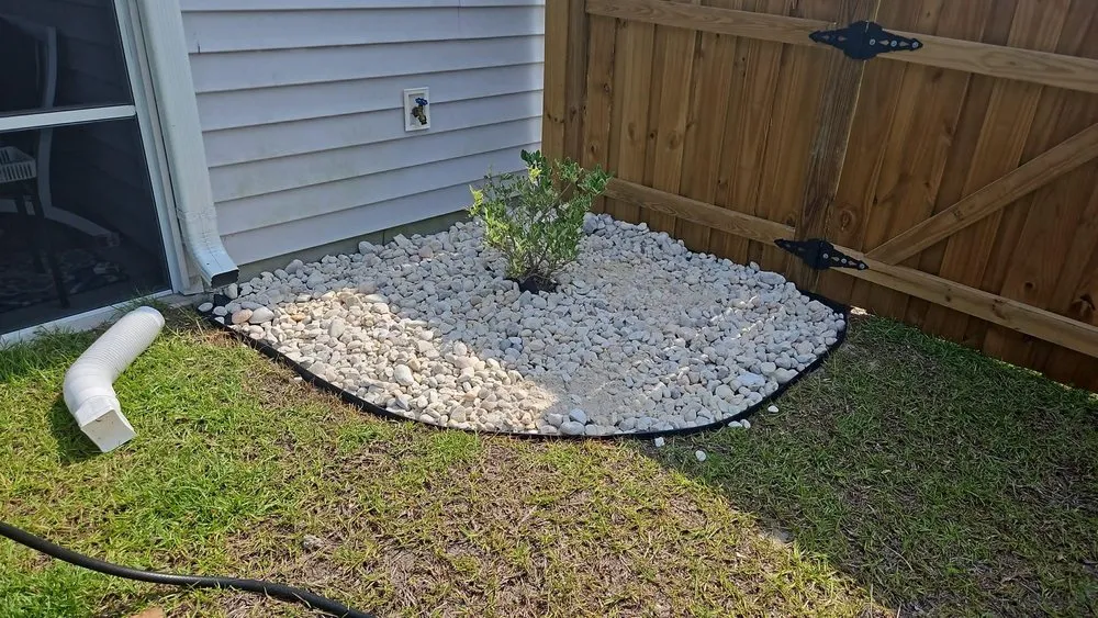 Top-rated yard cleanup service for outdoor upgrades in Wilmington, NC by Beautiful Flower