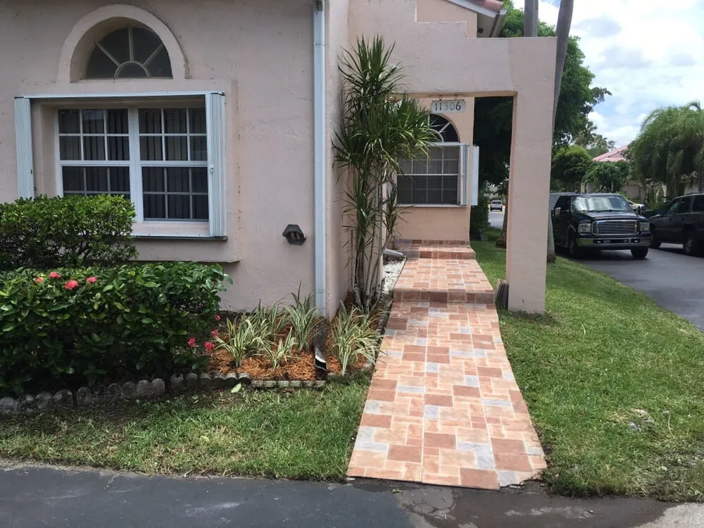 Expert residential landscaping experts serving Miami, FL - Beautiful Gardens and Lawn Care