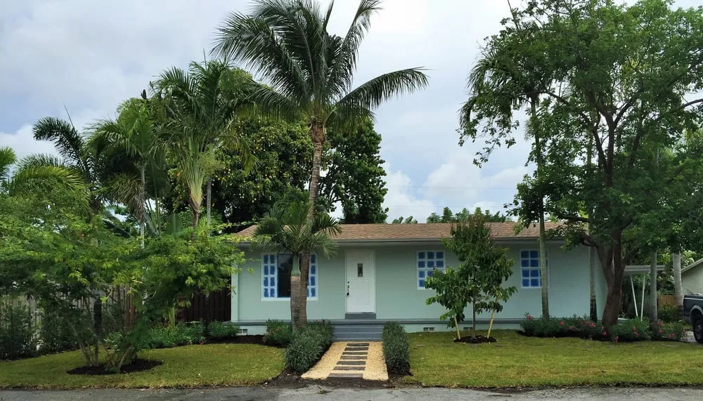 Expert landscape installation in Miami, FL - Beautiful Gardens and Lawn Care