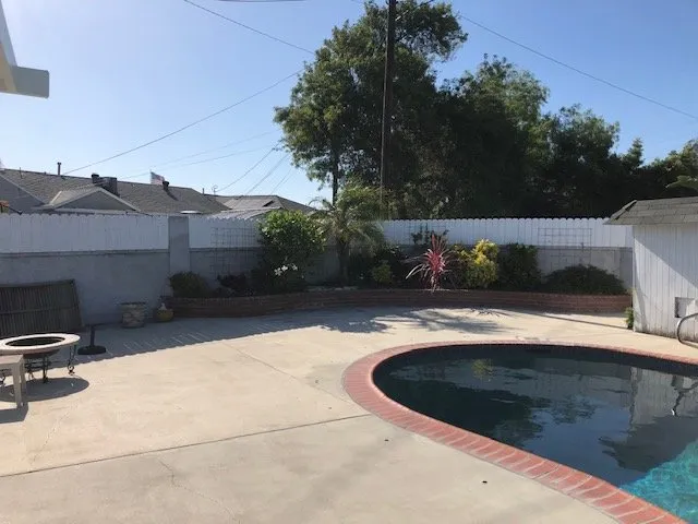 Top-rated yard cleanup service near you in Paramount, CA by Beautiful Landscape Company LLC