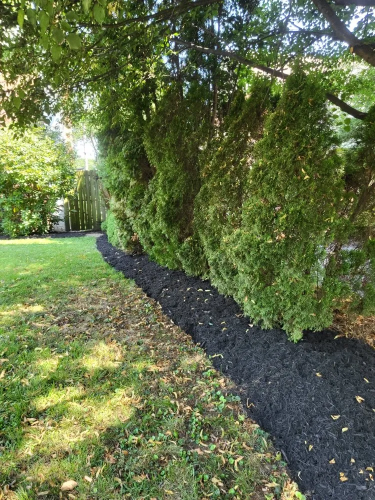 Affordable yard maintenance with custom design across Mountville, PA - Beautiful Lawn Care