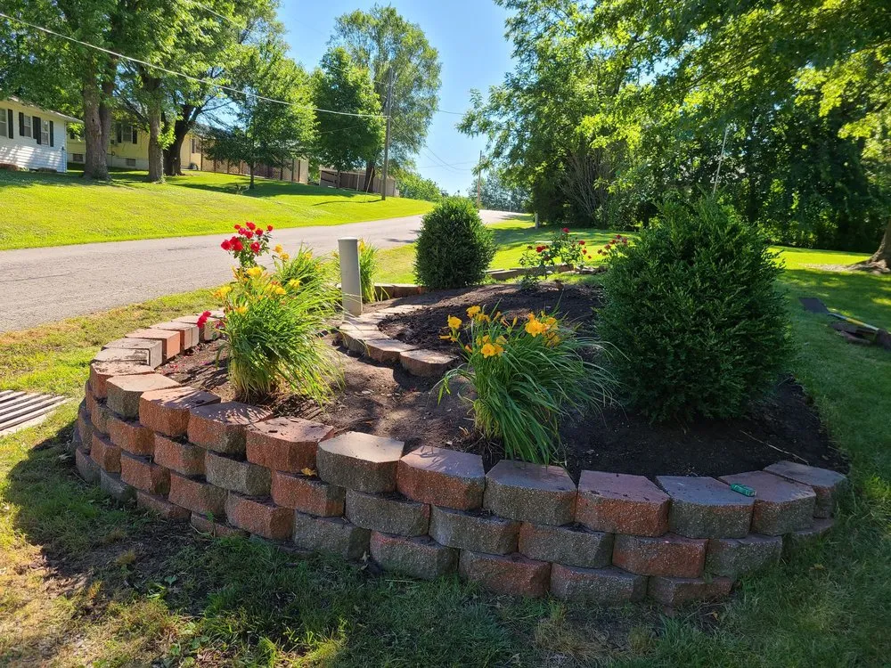 Professional yard cleanup service near you across Bethany, MO - Beautiful Yards Landscaping