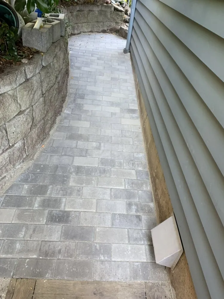 Affordable lawn mowing service experts serving Tukwila, WA - Beauty Garden Services