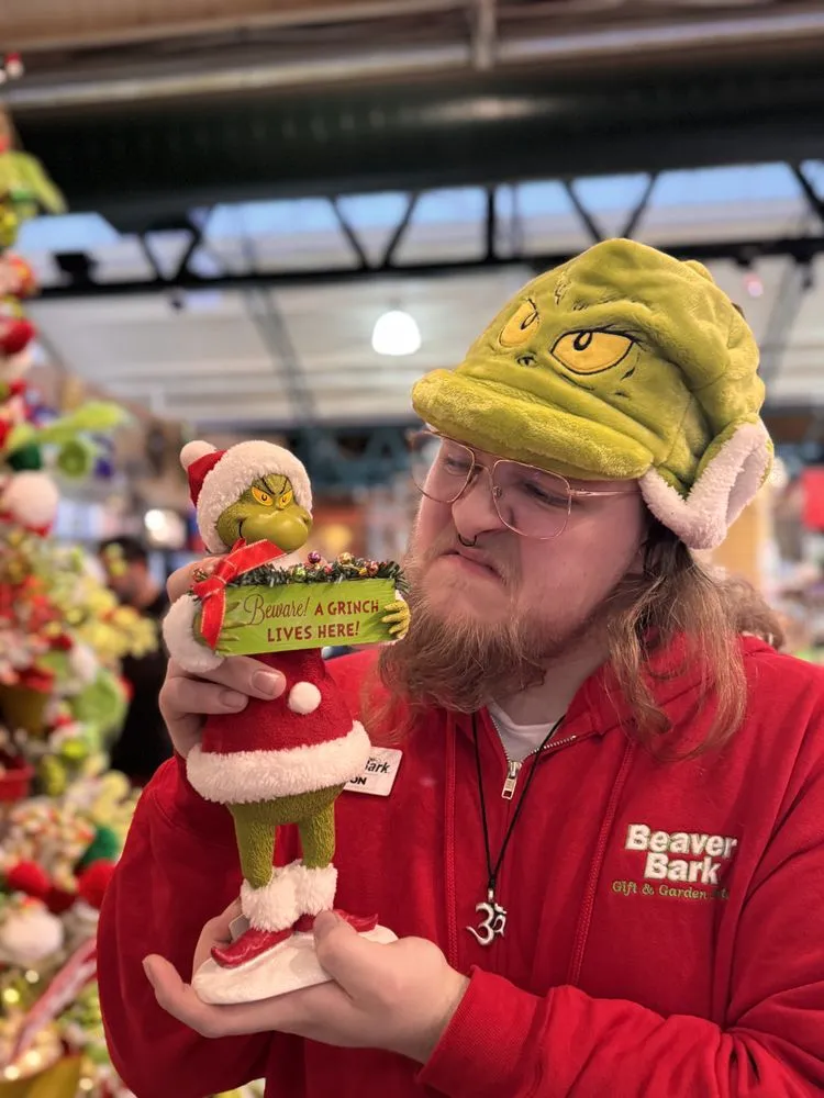 Affordable yard maintenance in Richland, WA by Beaver Bark Gift & Garden Center