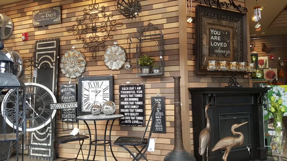 Expert residential landscaping for year-round maintenance in Richland, WA by Beaver Bark Gift & Garden Center