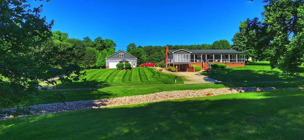 Expert lawn care service in Kannapolis, NC - Beaver Boys Lawncare