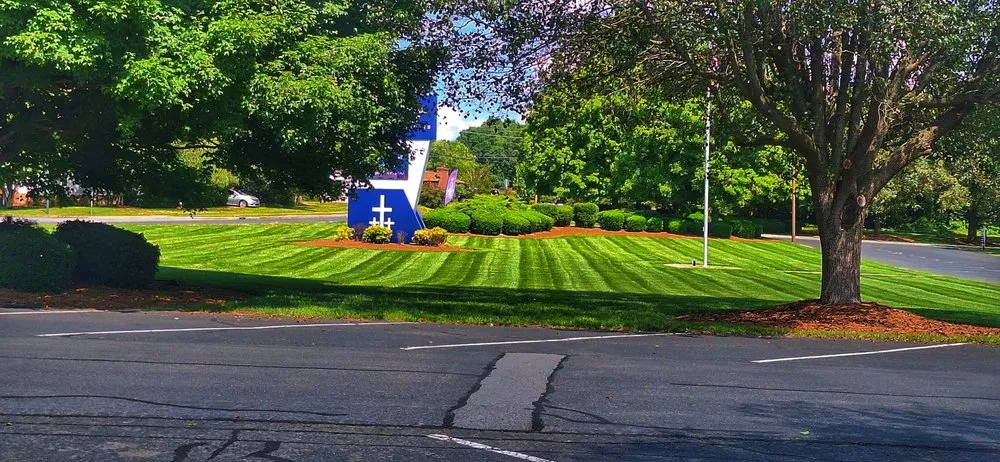 Custom lawn care service for beautiful yards across Kannapolis, NC - Beaver Boys Lawncare