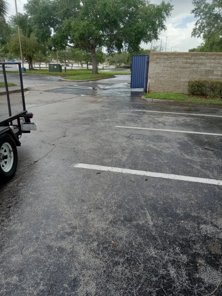 Affordable residential landscaping in Sanford, FL by Beaver Land Clearing