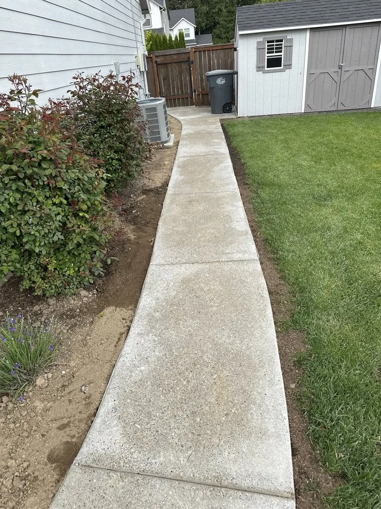Trusted yard maintenance in Hillsboro, OR by Beaver Landscape