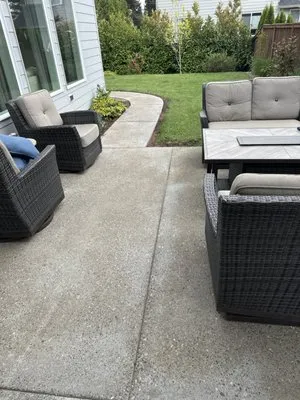 Beaver Landscape Logo