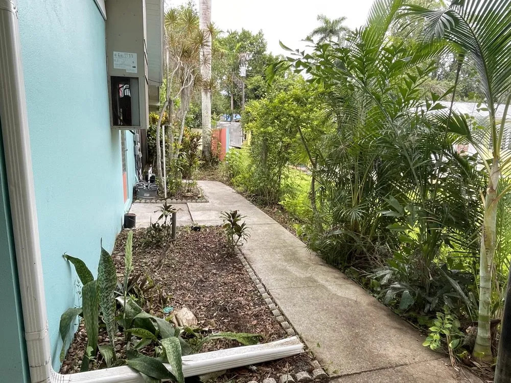 Local lawn mowing service in Miami, FL - Beaver Stump Grinding