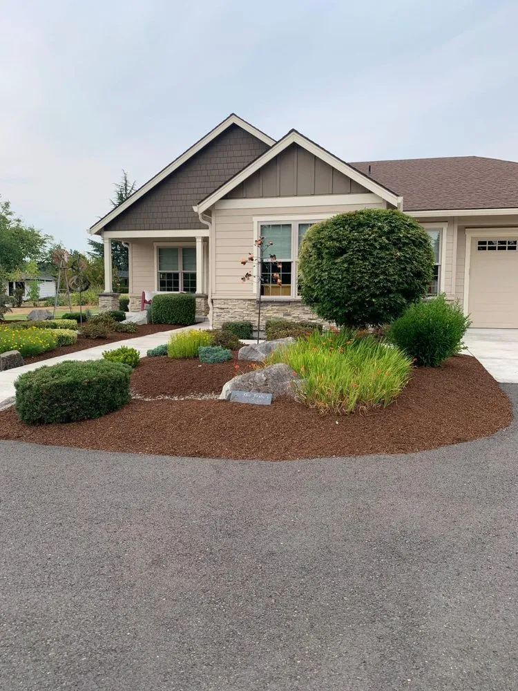 Expert lawn mowing service in Vancouver, WA - Beaver’s Landscaping