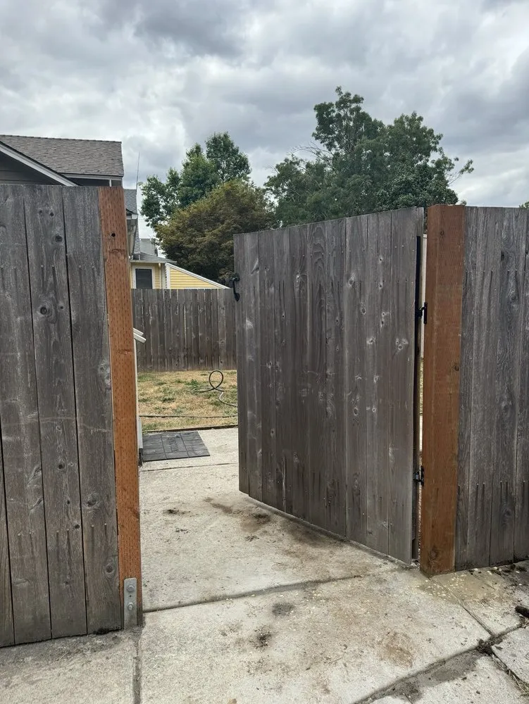 Trusted lawn mowing service in Beaverton, OR - Beaverton Fencing And Landscape