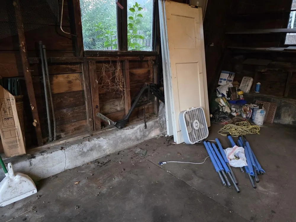 Reliable residential landscaping experts serving Wyoming, MI - Bebo's Pick-Up