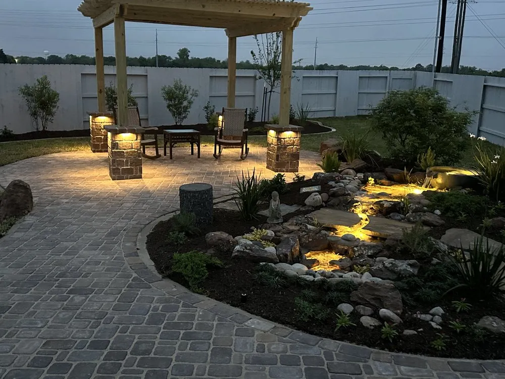 Custom yard cleanup service experts serving Dickinson, TX - Beck Landscaping