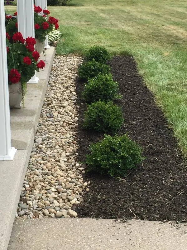 Top-rated lawn care service in Perrysburg, OH by Beckford's Lawn & Landscape