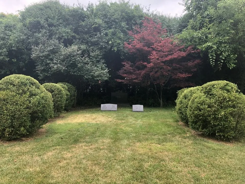 Local landscape installation in Perrysburg, OH by Beckford's Lawn & Landscape