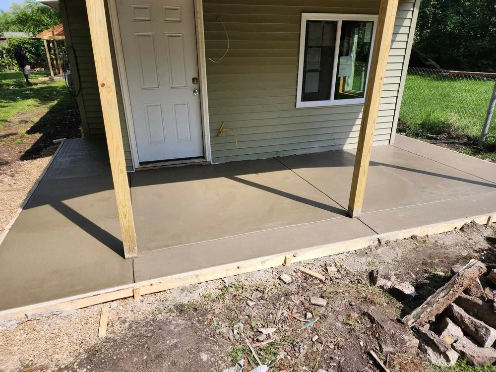 Trusted yard maintenance with custom design across Kalamazoo, MI - Becks Property Services