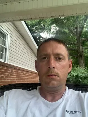 Beckwith Lawn Service Logo