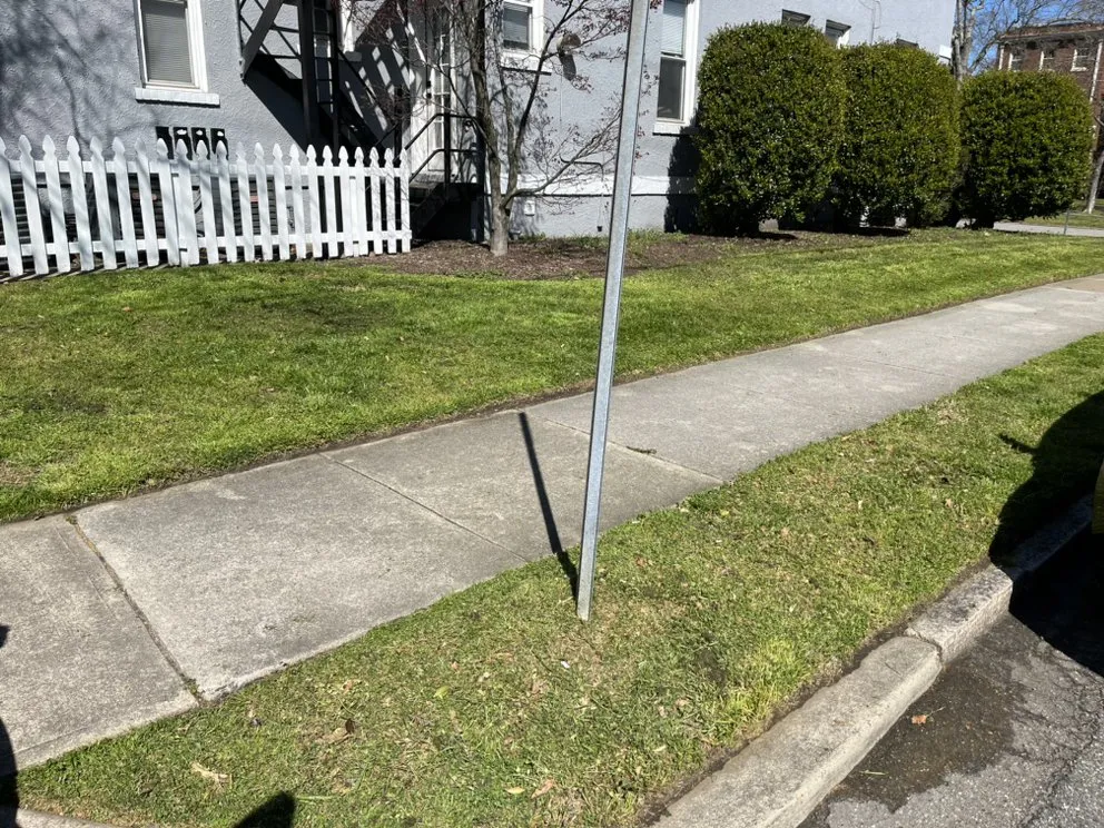 Top-rated lawn mowing service in Hampton, VA - Bedfords Lawn Care