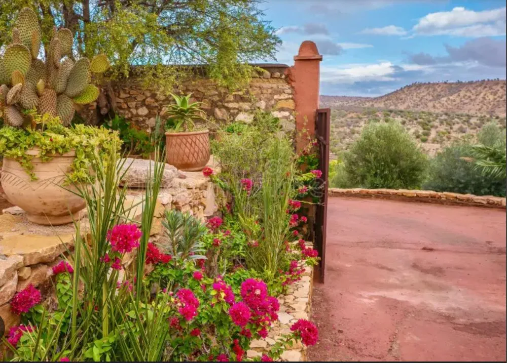 Local landscaping services experts serving St. George, UT - Bedrock Landscape & Tree Service