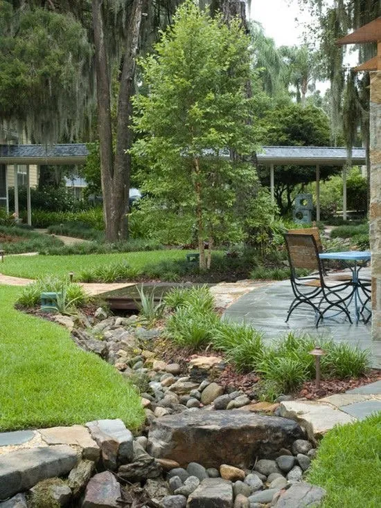 Reliable garden landscaping for year-round maintenance across Hawthorne, FL - Bedrock Stone of Florida