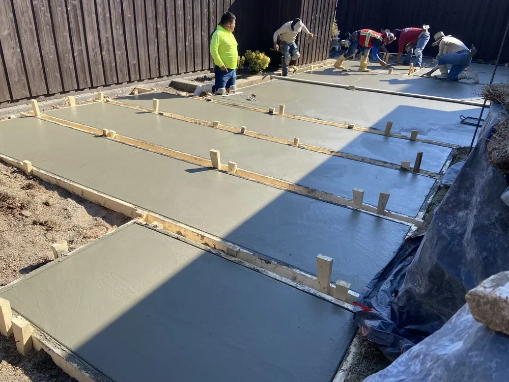 Affordable landscape design for homes in Dallas, TX by Bee Bee Fly Landscaping