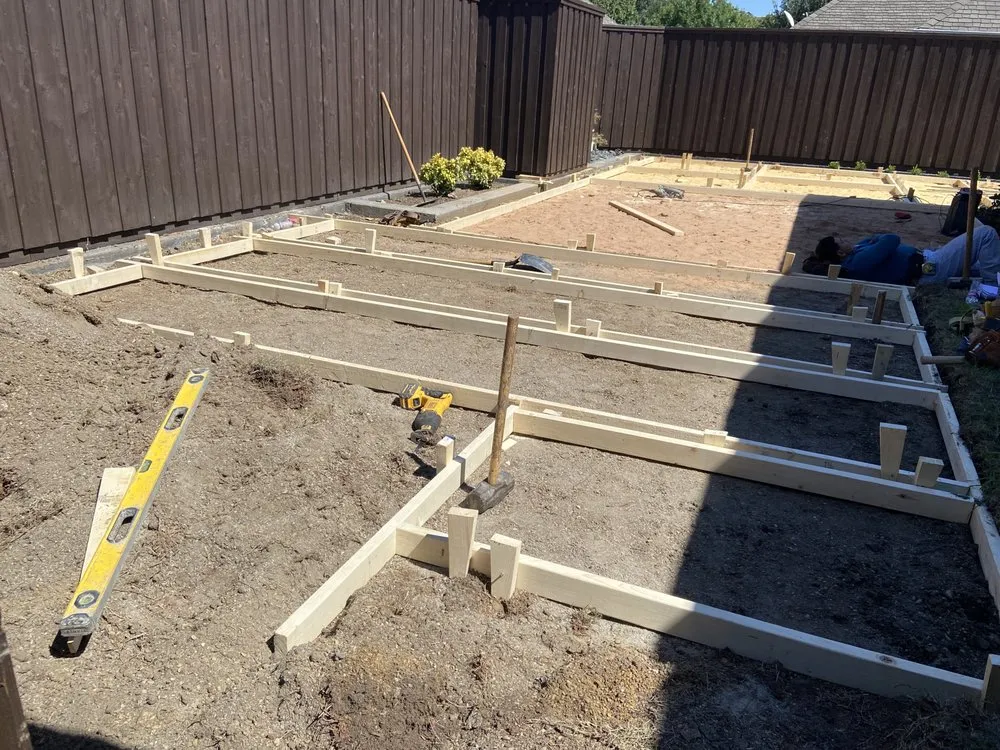 Expert residential landscaping for year-round maintenance across Dallas, TX - Bee Bee Fly Landscaping