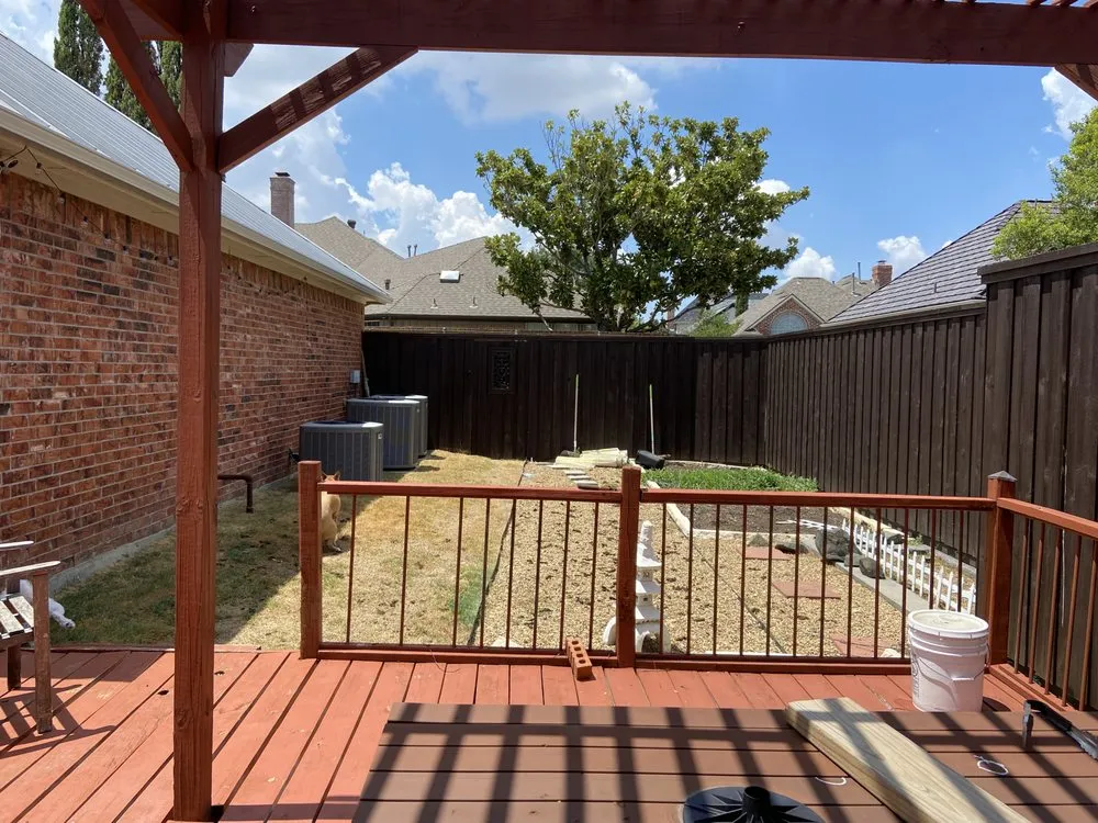 Reliable lawn care service experts serving Dallas, TX - Bee Bee Fly Landscaping