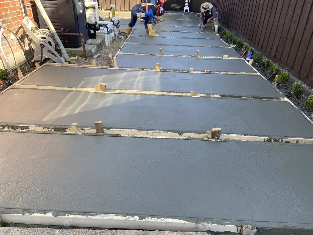 Affordable yard cleanup service for beautiful yards in Dallas, TX by Bee Bee Fly Landscaping