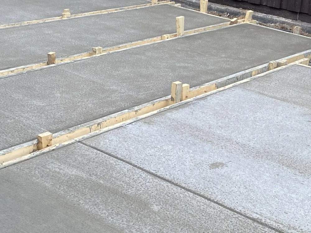 Reliable outdoor landscaping for residential properties in Dallas, TX by Bee Bee Fly Landscaping