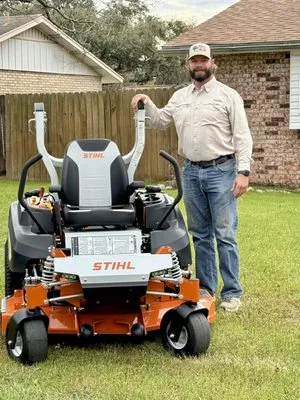 Beedy Lawn Care & Tree Service Logo