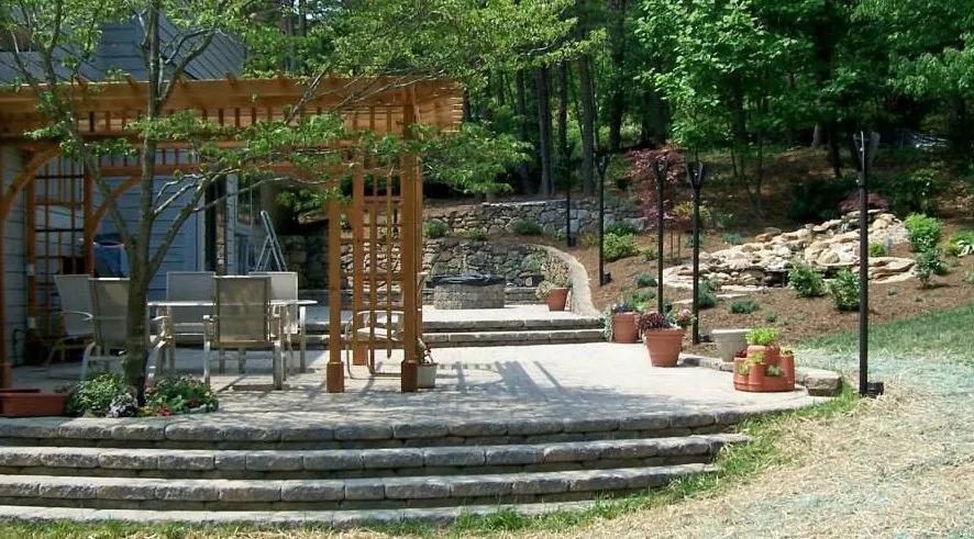 Professional outdoor landscaping in Floyd, VA - Beegle Landscaping & Lawn Care