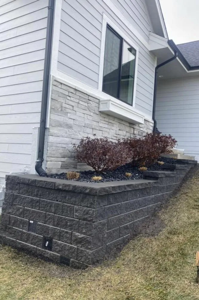 Custom yard cleanup service experts serving Kansas City, KS - Beerys Lawn Care and Landscaping