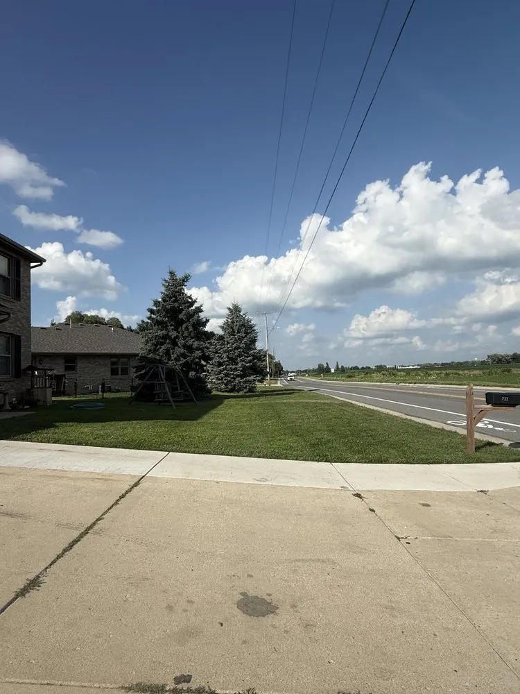 Affordable landscape installation experts serving Watertown, WI - Bees Outdoor Service